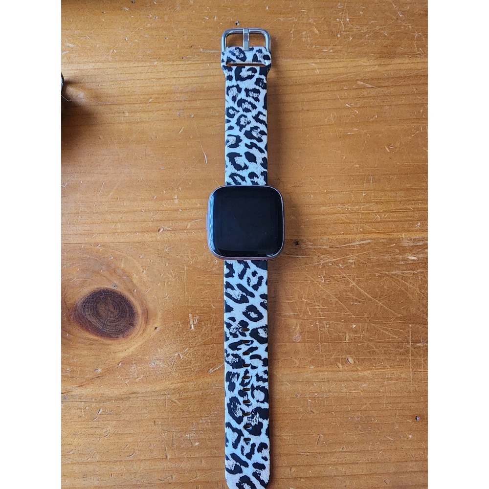 Fitbit Versa 2 Smartwatch Rose Gold Aluminum Case Leopard Print Band As Is